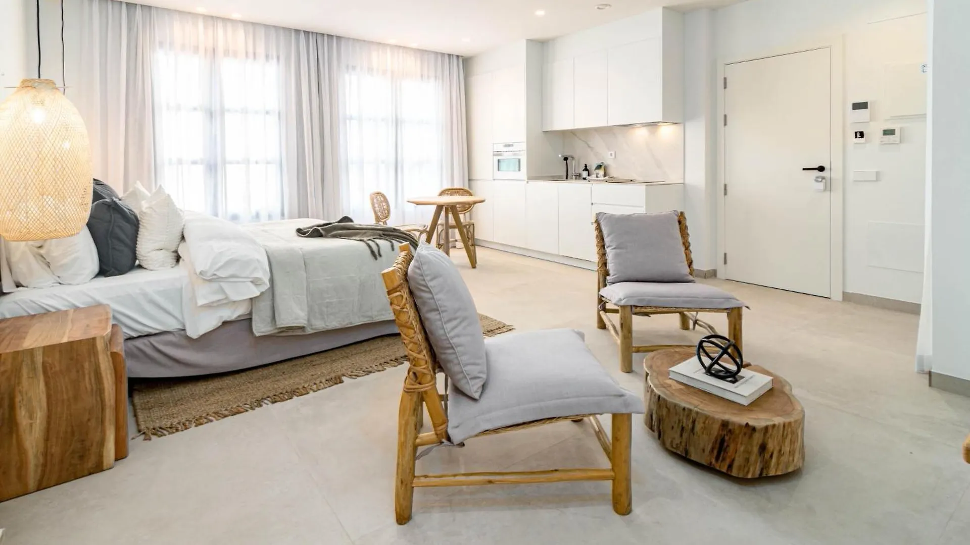 Apartamento Seaclub Suites Estepona