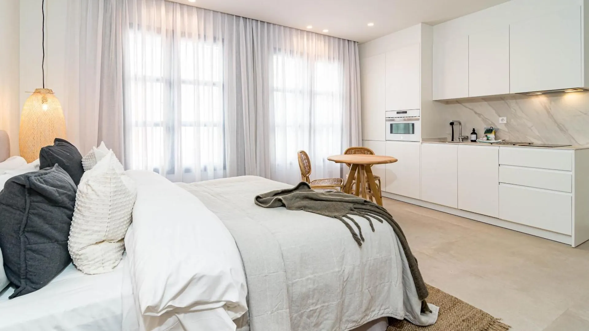 Seaclub Suites Estepona 0*,